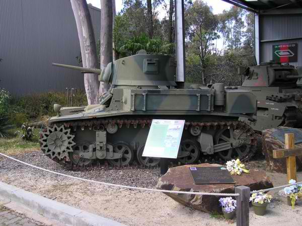 Collectors Guild members at Puckapunyal